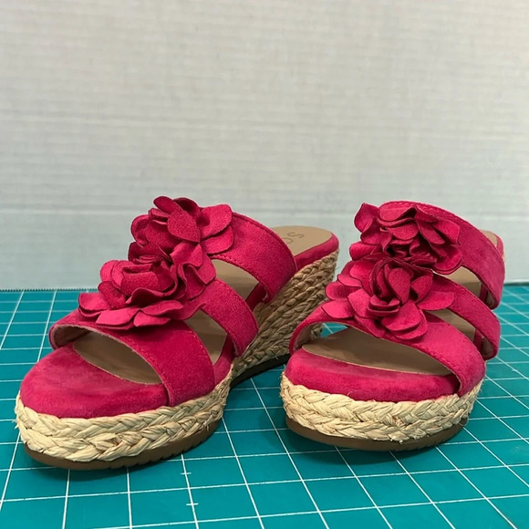 Naturalizer Soul Oodles-Flwr In Hot Pink 8 1/2 - Picture 1 of 12